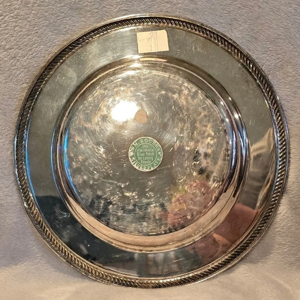 Wm. Rogers Silverplate‎ Round Etched Serving Tray Gadroon Edge Plate 10.25